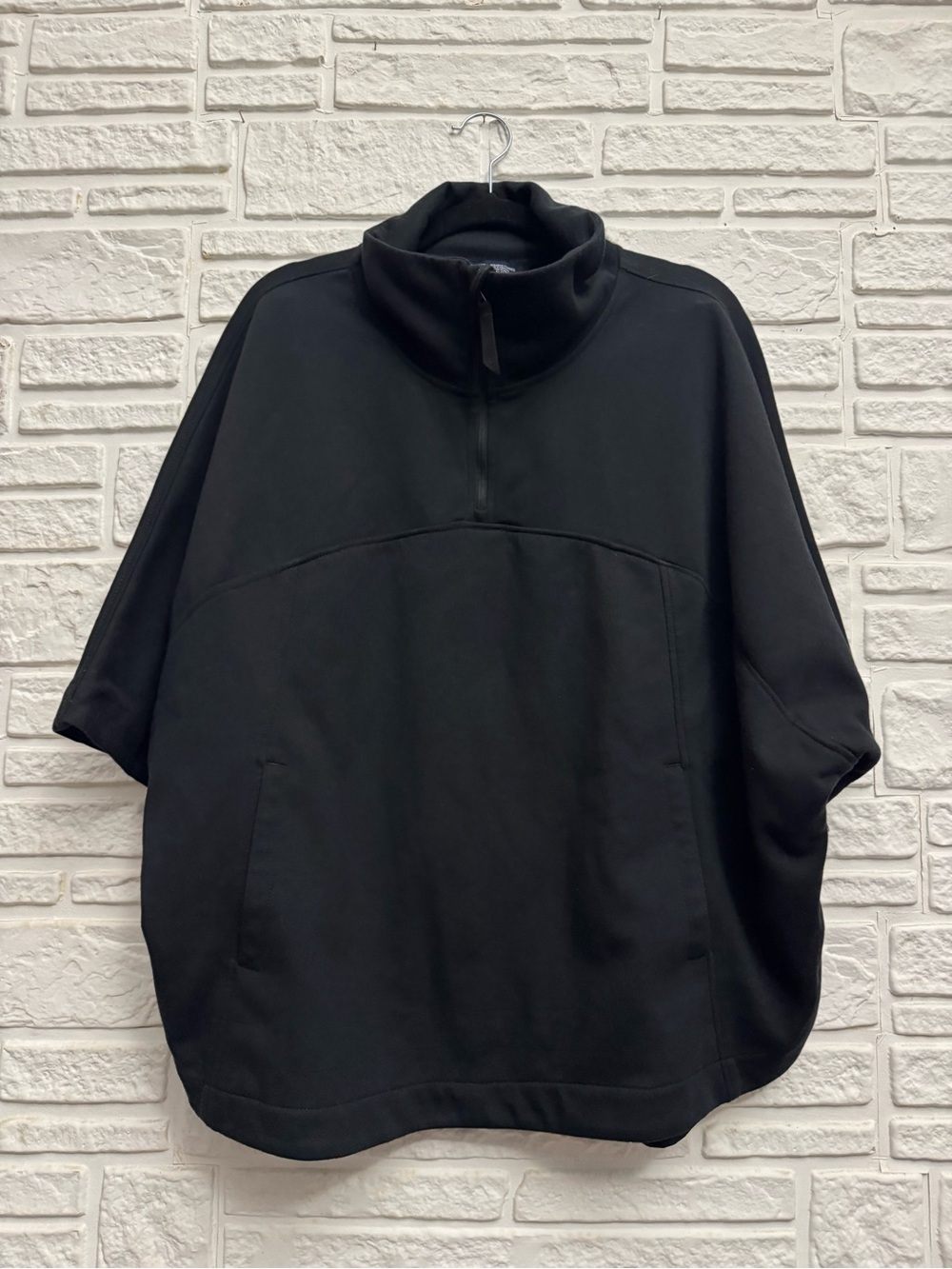 The North Face Slacker Poncho Black M/L Cozy Fleece Quarter 1/4 Zip Pullover